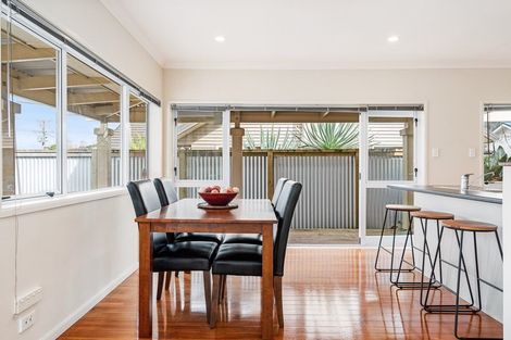 Photo of property in 86 Western Hills Drive, Kensington, Whangarei, 0112