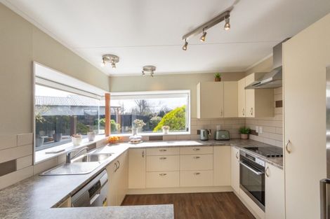 Photo of property in 9 Delta Place, Milson, Palmerston North, 4414