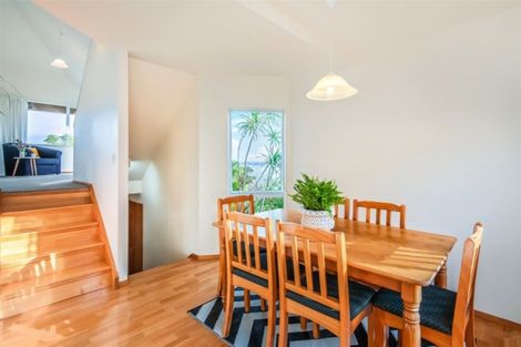 Photo of property in 20 Rugby Road, Birkenhead, Auckland, 0626