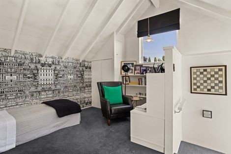 Photo of property in 15 Muritai Crescent, Havelock North, 4130