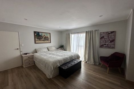 Photo of property in 16a Brian Crescent, Stanmore Bay, Whangaparaoa, 0932