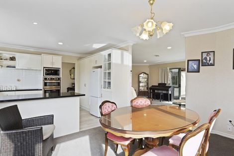 Photo of property in 124 Grenada Street, Mount Maunganui, 3116