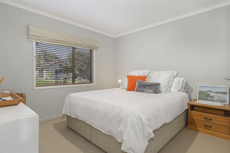 Photo of property in 6 Saint Heliers Place, Papamoa Beach, Papamoa, 3118