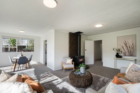 Photo of property in 22 Brightwater Crescent, Totara Park, Upper Hutt, 5018