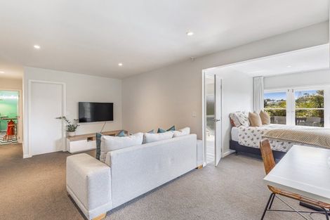 Photo of property in 20 Surville Place, Mairangi Bay, Auckland, 0630