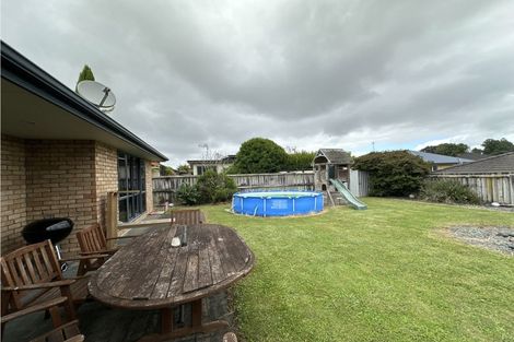 Photo of property in 20 Holford Place, Huntington, Hamilton, 3210