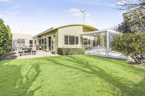 Photo of property in 67 Rototuna Road, Rototuna, Hamilton, 3210