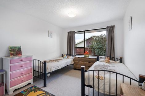 Photo of property in 1/40b Chipping Lane, Redwood, Christchurch, 8051