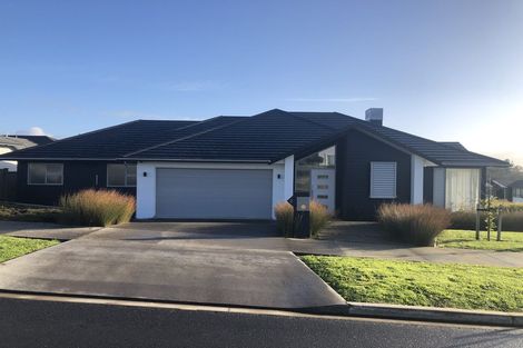 Photo of property in 2 Colonial Drive, Silverdale, 0932