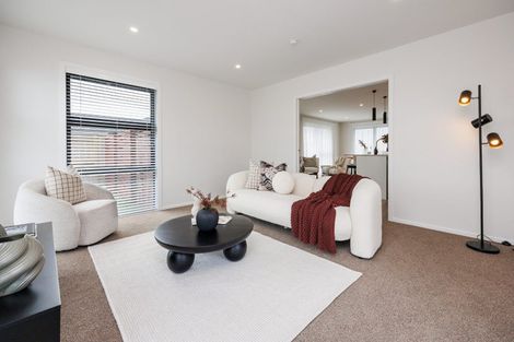 Photo of property in 70 Atlantic Drive, Fitzherbert, Palmerston North, 4410