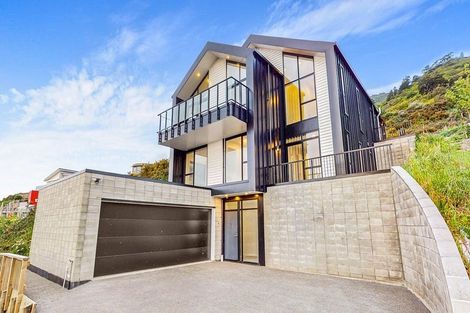 Photo of property in 79 Kotare Street, Waikanae, 5036