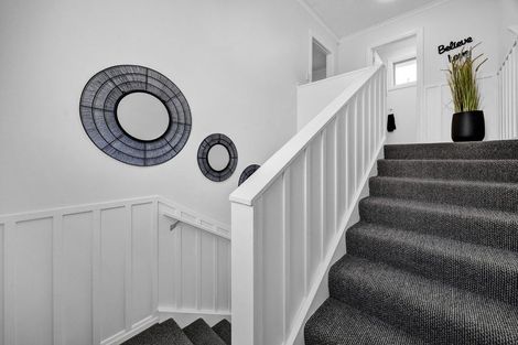 Photo of property in 85 Wallath Road, Westown, New Plymouth, 4310