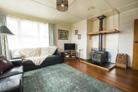 Photo of property in 30 Piwari Street, Rangataua, Ohakune, 4691