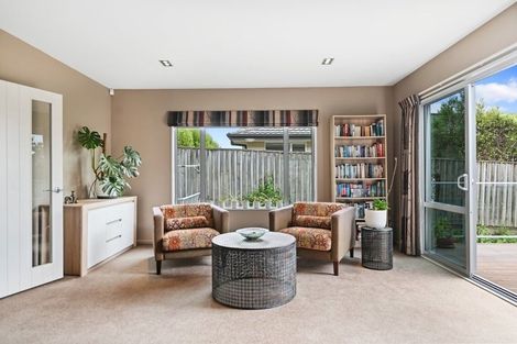 Photo of property in 10 Sunhaven Place, Huntsbury, Christchurch, 8022