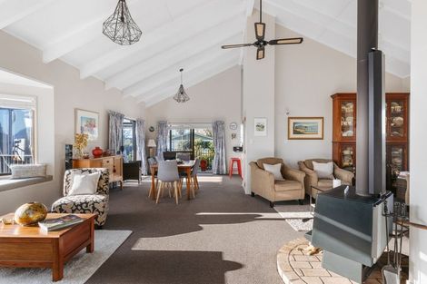 Photo of property in 9 Walnut Grove, Omokoroa, 3114