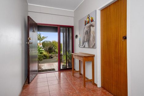 Photo of property in 2 Kowai Grove, Omokoroa, 3114