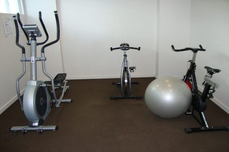 Photo of property in Montreaux Apartments, 5j/164 The Terrace, Wellington Central, Wellington, 6011