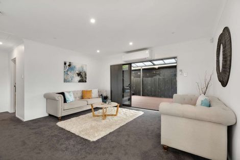 Photo of property in 12 San Casello Rise, Henderson, Auckland, 0612