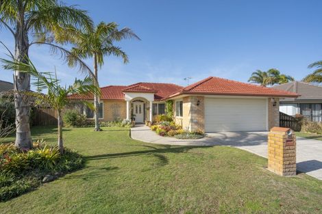 Photo of property in 19 Beachlands Place, Papamoa Beach, Papamoa, 3118