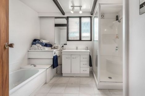 Photo of property in 18 Amante Crescent, Mairangi Bay, Auckland, 0630