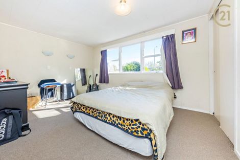 Photo of property in 14 Tatariki Street, Rosehill, Papakura, 2113