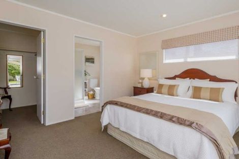 Photo of property in 24 Sunburst Court, Paraparaumu Beach, Paraparaumu, 5032