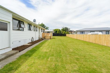 Photo of property in 5 Meads Place, Bulls, 4818