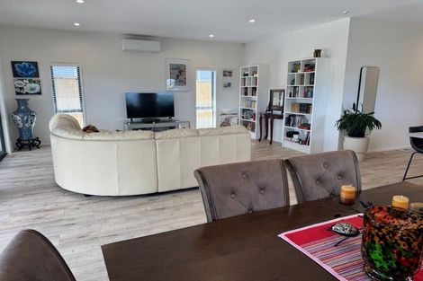 Photo of property in 115 Mutetai Road, Clarks Beach, 2122