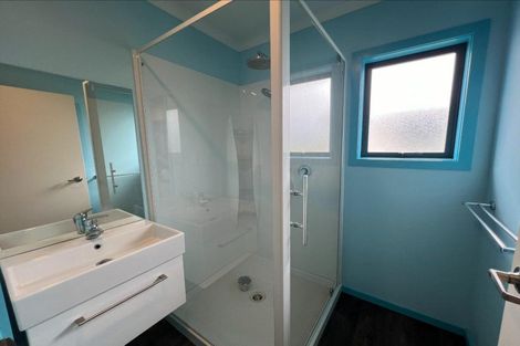 Photo of property in 12 Beaumaris Avenue, Castlecliff, Whanganui, 4501