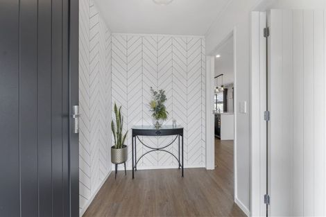 Photo of property in 4 Fearne Drive, Woodend, 7610