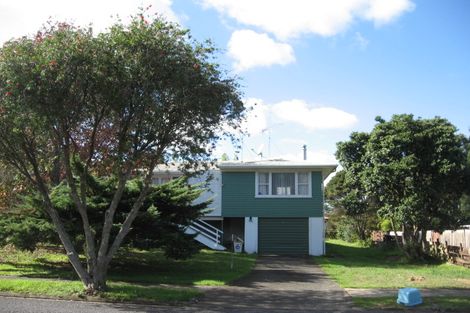 Photo of property in 56 Ennis Avenue, Pakuranga Heights, Auckland, 2010