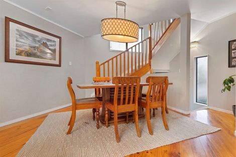 Photo of property in 43 Ranui Street, Dinsdale, Hamilton, 3204