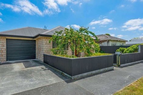 Photo of property in 65 Cleveland Street, Edgeware, Christchurch, 8013