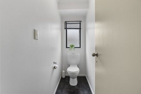 Photo of property in 30 Silvan Place, Bell Block, New Plymouth, 4312