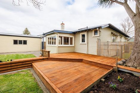 Photo of property in 8 Karamu Avenue, Takaro, Palmerston North, 4410