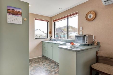 Photo of property in 10 Curtis Street, Stratford, 4332