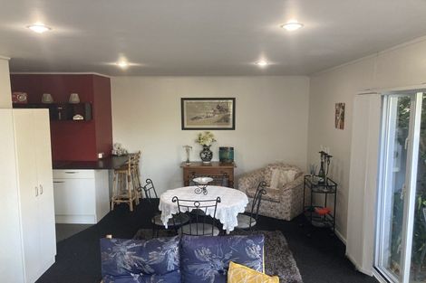 Photo of property in 8 Lingham Crescent, Torbay, Auckland, 0630