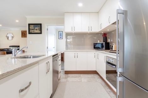 Photo of property in 11 Dumfries Place, Pyes Pa, Tauranga, 3112