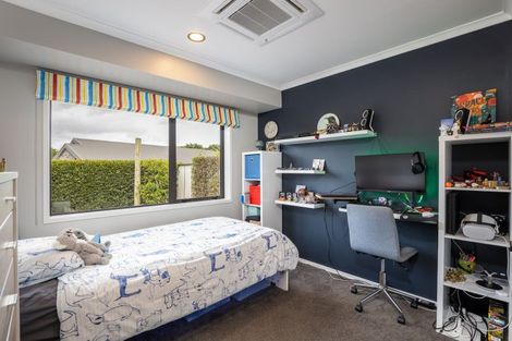 Photo of property in 24 Ainslee Street, Highlands Park, New Plymouth, 4312