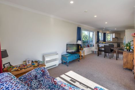 Photo of property in 28 Warren Crescent, Hillmorton, Christchurch, 8025