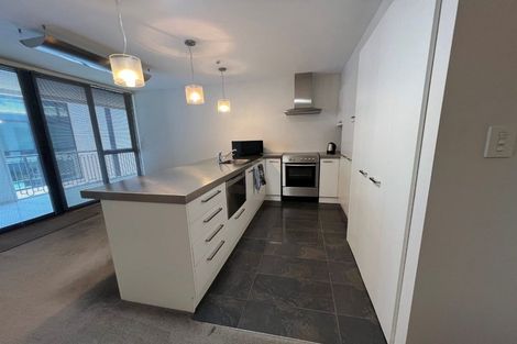 Photo of property in Regent Courts, 3/75 Gloucester Street, Christchurch Central, Christchurch, 8013