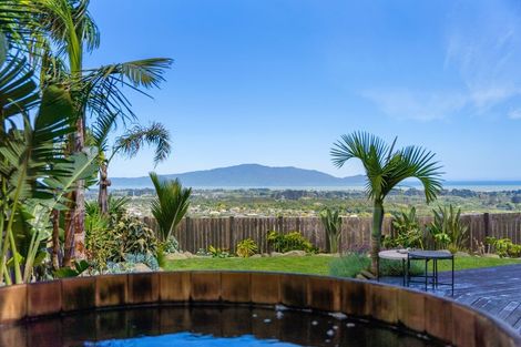 Photo of property in 14 Wilson Way, Waikanae, 5036