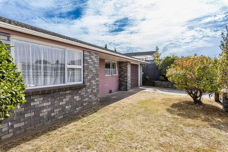 Photo of property in 2 Beachwater Grove, Paraparaumu Beach, Paraparaumu, 5032