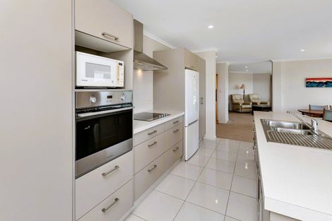 Photo of property in 12 Sando Way, One Tree Point, 0118