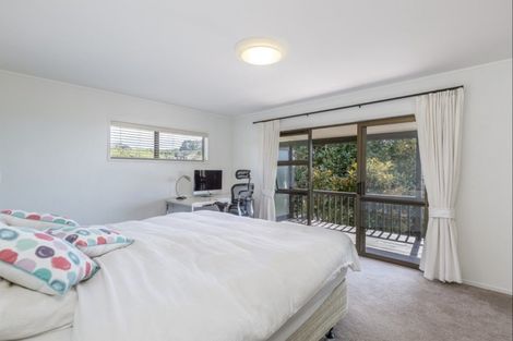 Photo of property in 204 Vipond Road, Stanmore Bay, Whangaparaoa, 0932