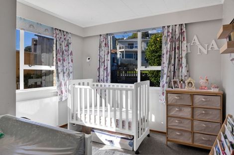 Photo of property in 15 Mount View Place, Spotswood, New Plymouth, 4310