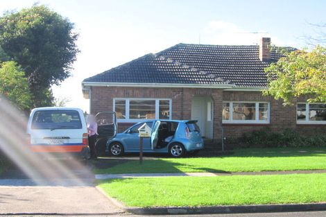 Photo of property in 2 Paton Avenue, Papatoetoe, Auckland, 2025