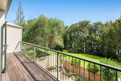 Photo of property in 16/270 Sunset Road, Windsor Park, Auckland, 0632