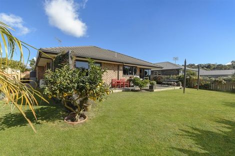 Photo of property in 142 Oteki Park Drive, Welcome Bay, Tauranga, 3112
