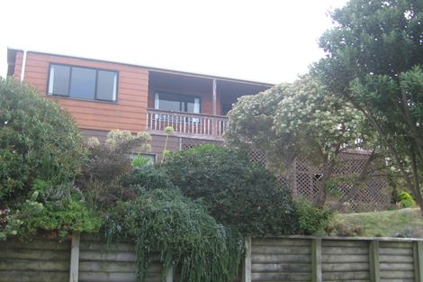 Photo of property in 17 Cobar Close, Maupuia, Wellington, 6022